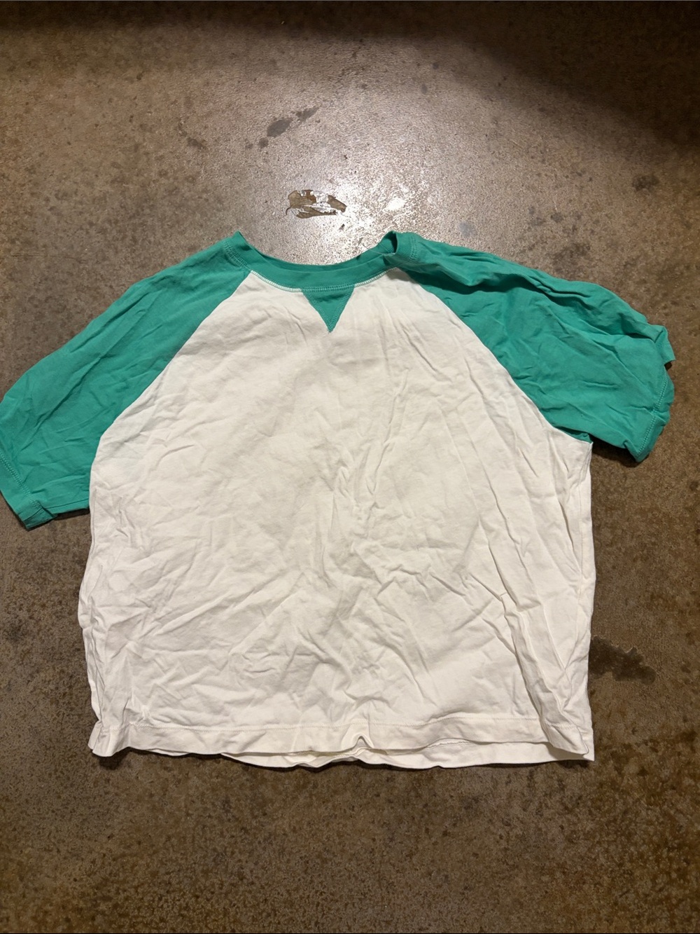 Old Navy White and Teal Raglan Baseball Shirt